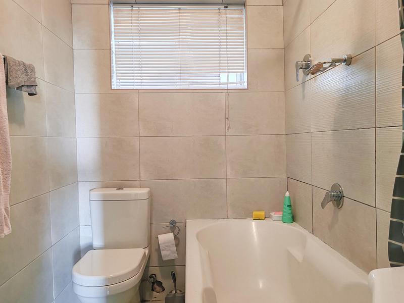 2 Bedroom Property for Sale in Salt River Western Cape